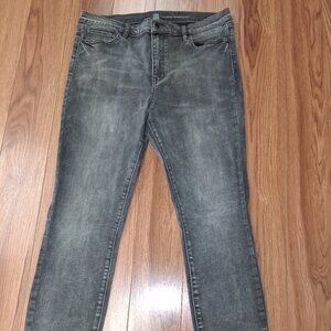 Women's New York & Company High Waist Super Skinny Jeans. Light Grey Size 14 NWO